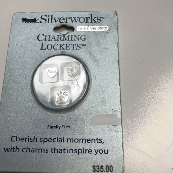 Charming lockets - Picture 2 of 2